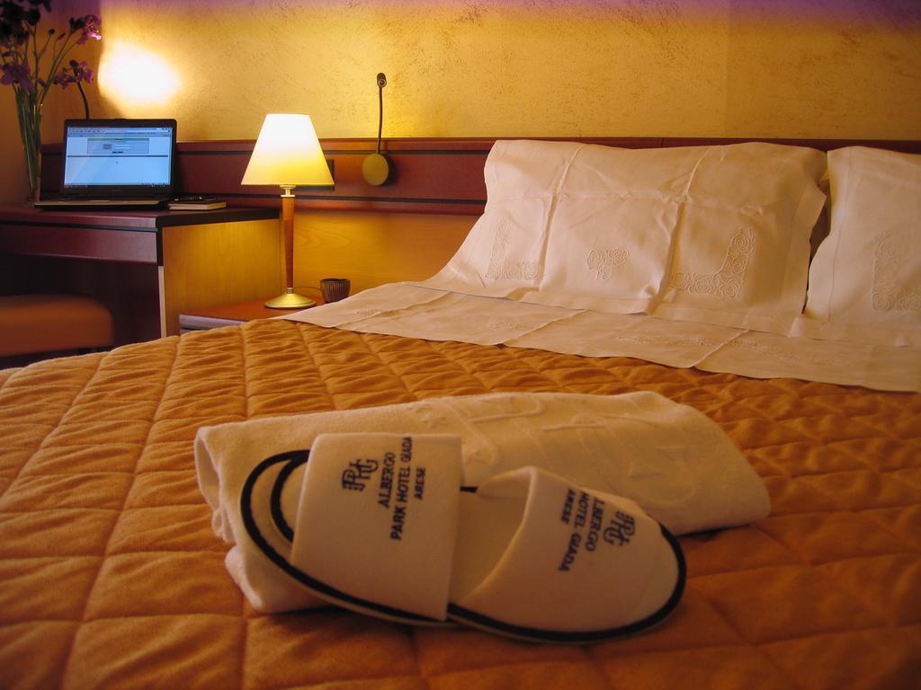 Ch Hotel Giada Inn Арезе Екстериор снимка